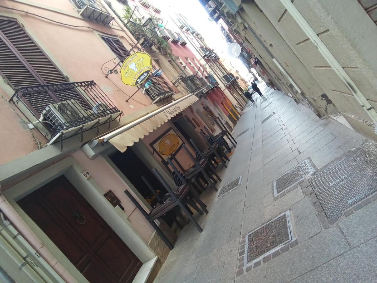 Orchidea Stanza Privata In Appartamento Condiviso "Sapori Di Mare" Cagliari Exterior foto