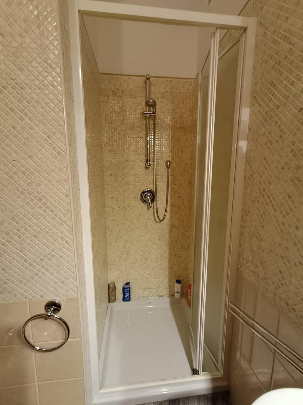 Orchidea Stanza Privata In Appartamento Condiviso "Sapori Di Mare" Cagliari Exterior foto