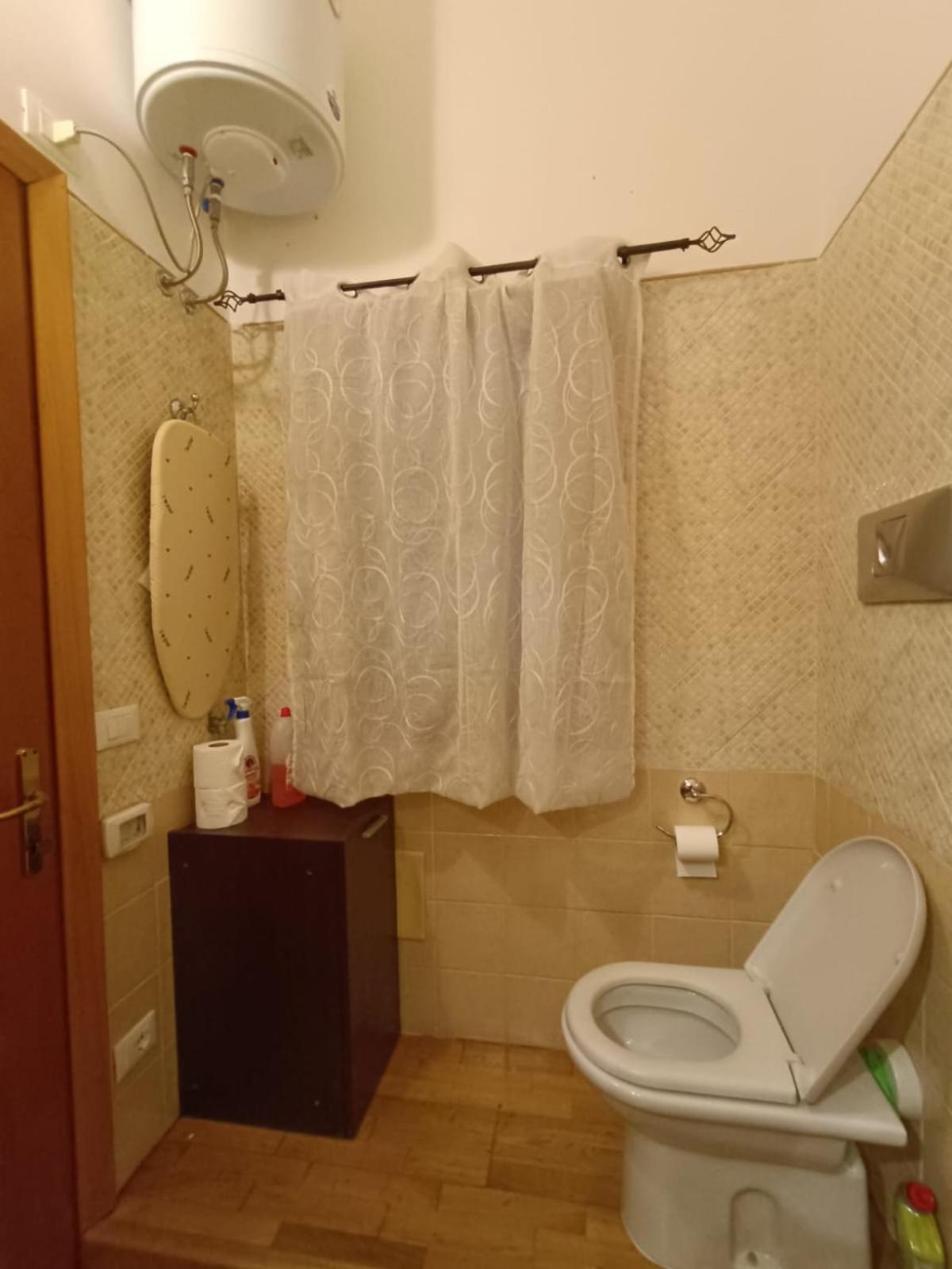 Orchidea Stanza Privata In Appartamento Condiviso "Sapori Di Mare" Cagliari Exterior foto